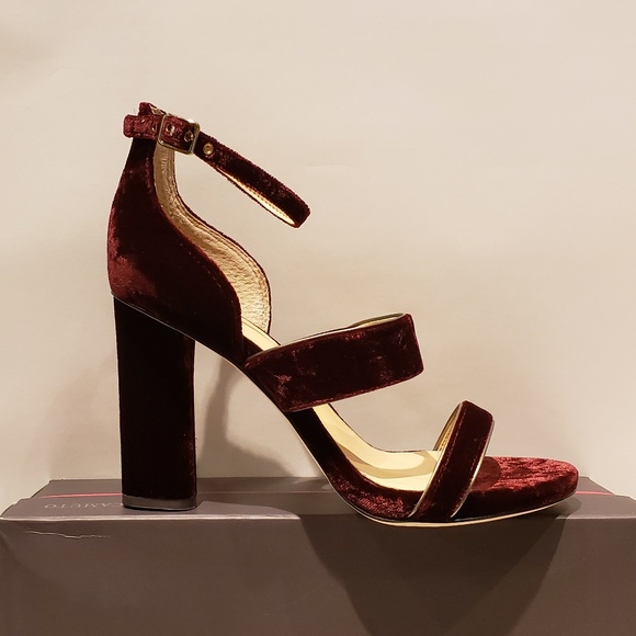 Vince Camuto Robeka Strappy Hi Heel Sandals - Picture 5 of 7